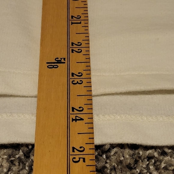 89th and Madison long sleeve shirt, be brave, be strong, be kind, Size Large - Picture 8 of 8